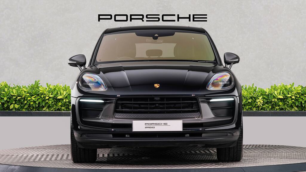 Porsche Macan T Pdk Black #2