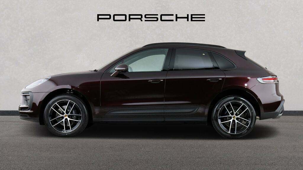 Porsche Macan 5dr Pdk VN26XTZ Red #3