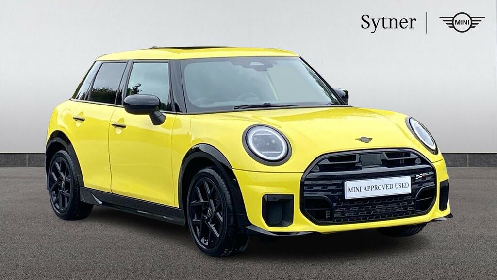 Mini Hatch 1.5 C Sport Level 2 Yellow