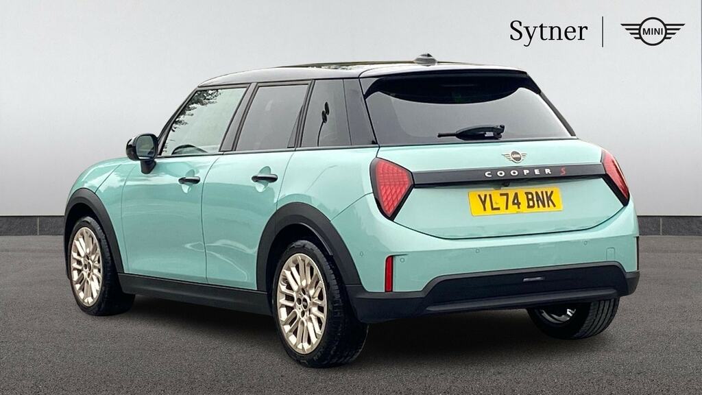 Mini Hatch 2.0 S Exclusive Level 2 YL74BNK Green #2