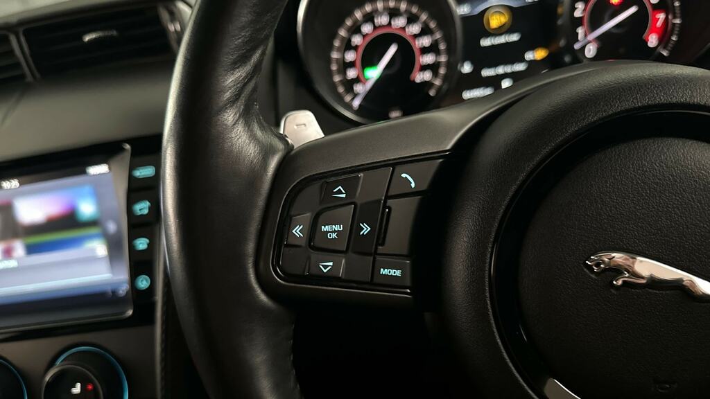 Jaguar F-Type 3.0 L V6meridian Hi-fi And Seats Black #17