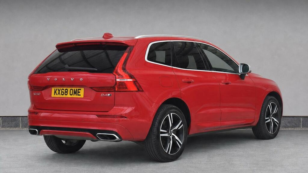Volvo XC60 2.0 D4 R Design Awd Geartronic Red #4