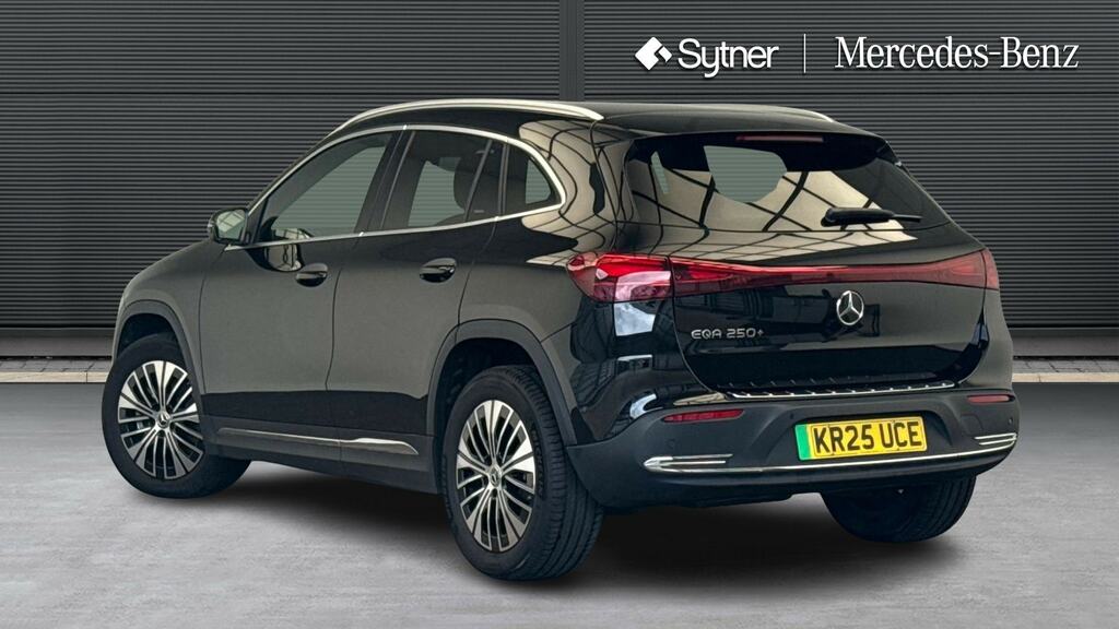 Mercedes-Benz EQA Eqa 250 140Kw Sport Executive 70.5Kwh Black #2