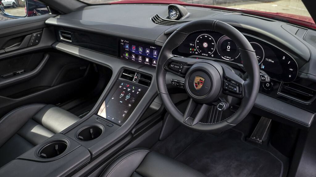 Porsche Taycan 320Kw 105Kwh Black Edition Rwd 5 Seat Red #3