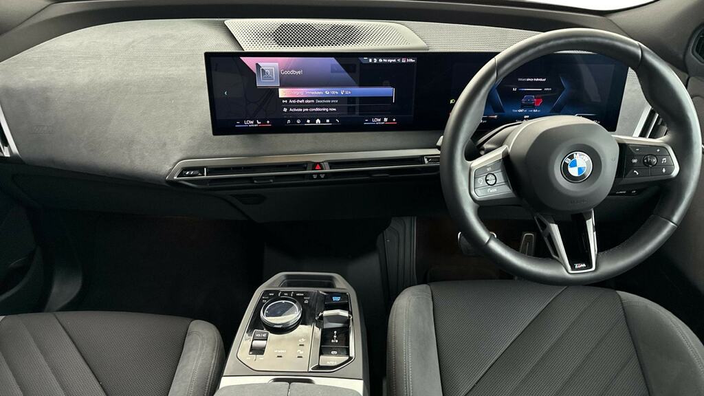 BMW iX 300Kw Xdrive45 M Sport 101Kwh Tech Blue #4