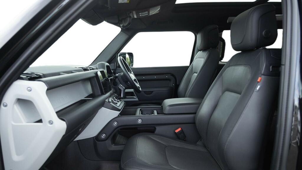 Land Rover Defender 90 3.0 D250 X-dynamic Hse 90 Black #3