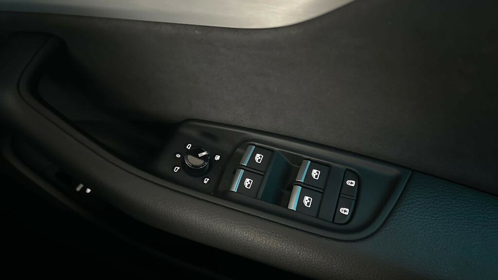 Audi Q8 50 Tdi Quattro S Line Tiptron Comfortsound Black #20