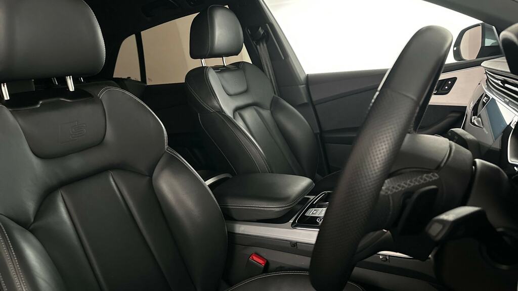 Audi Q8 50 Tdi Quattro S Line Tiptron Comfortsound Black #10