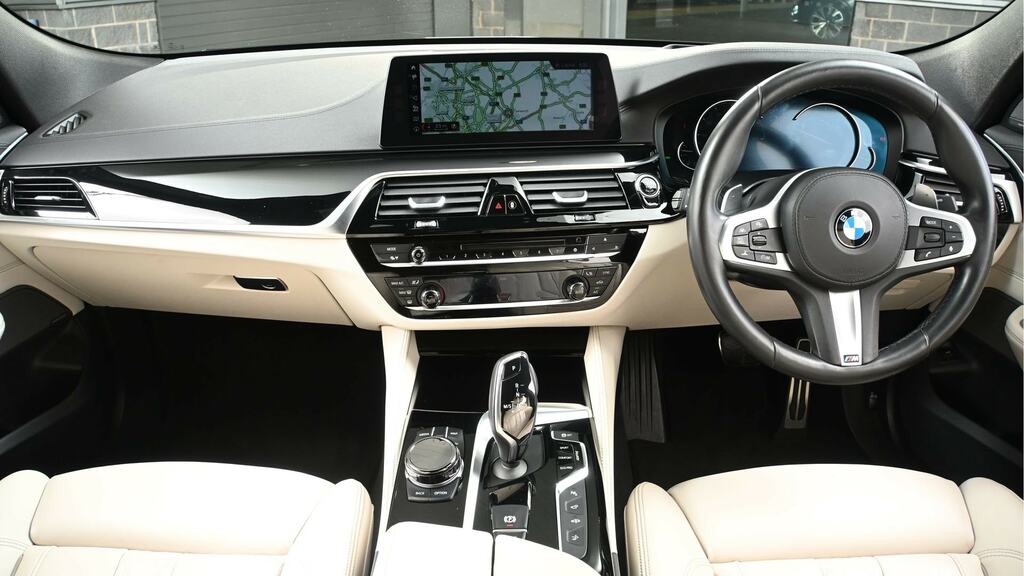 BMW 6 Series Gran Turismo 640I Xdrive M Sport Black #4