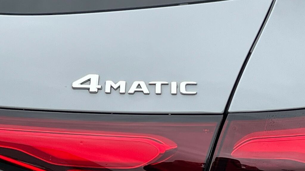 Mercedes-Benz GLC Class 2.0 Glc300dh Mhev Amg Line Premium G-tronic 4Ma Black #31