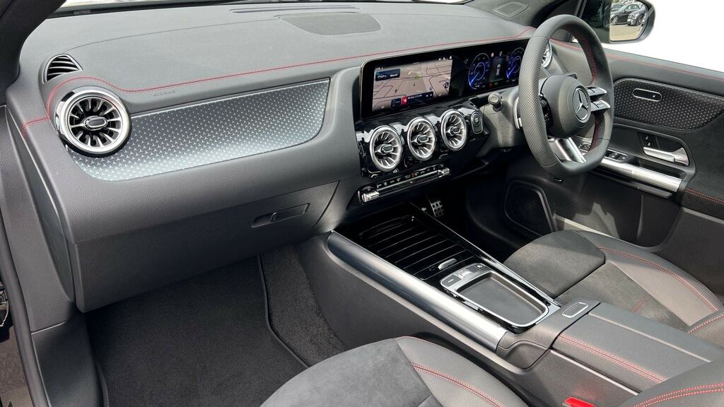 Mercedes-Benz EQA 250 140Kw Urban Edition 70.5Kwh 2025 Black #8