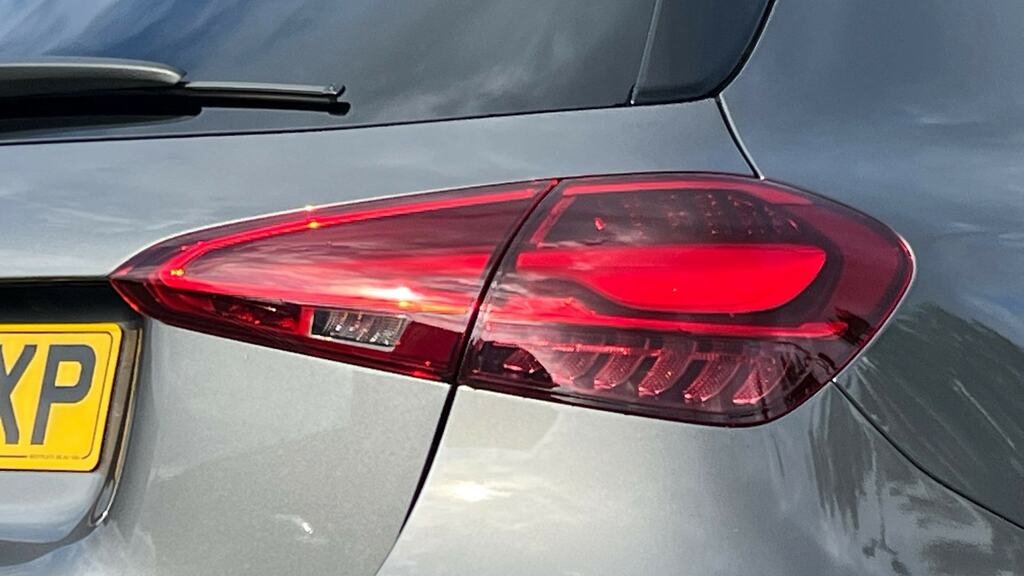 Mercedes-Benz A Class 1.3 A180h Mhev Sport Edition 7G-dct Euro 6 Ss 5 #19