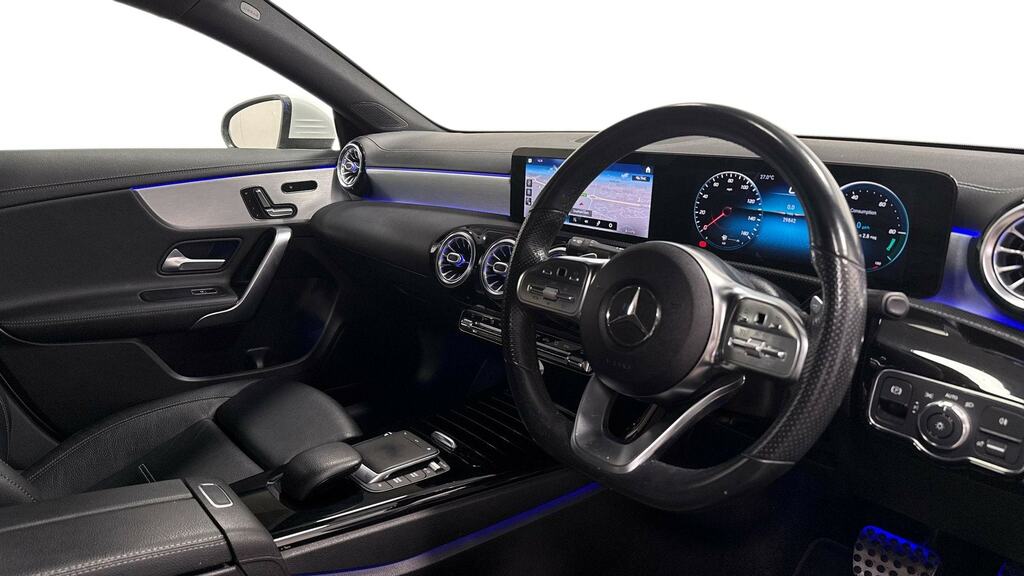 Mercedes-Benz CLA Class Cla 220D Amg Line Premium Plus Tip White #3