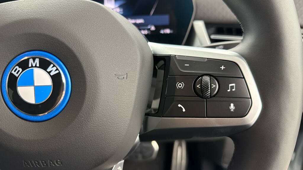 BMW iX2 30 66.5Kwh M Sport Xdrive 11Kw Charger Blue #18
