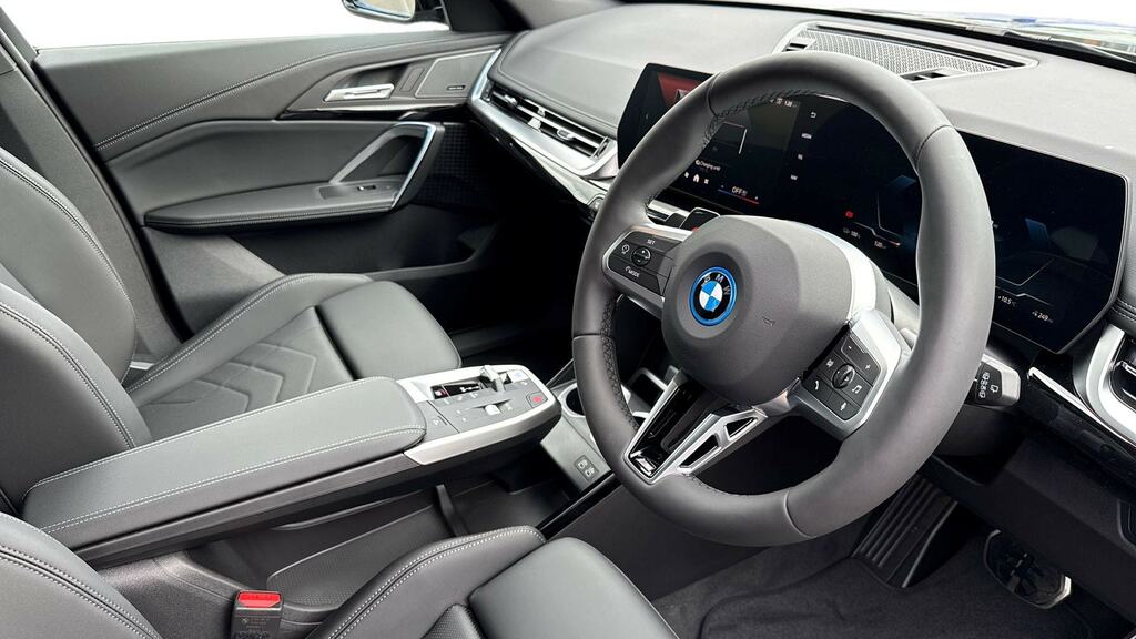 BMW iX1 230Kw Xdrive30 Shadow Edition 65Kwh Black #6