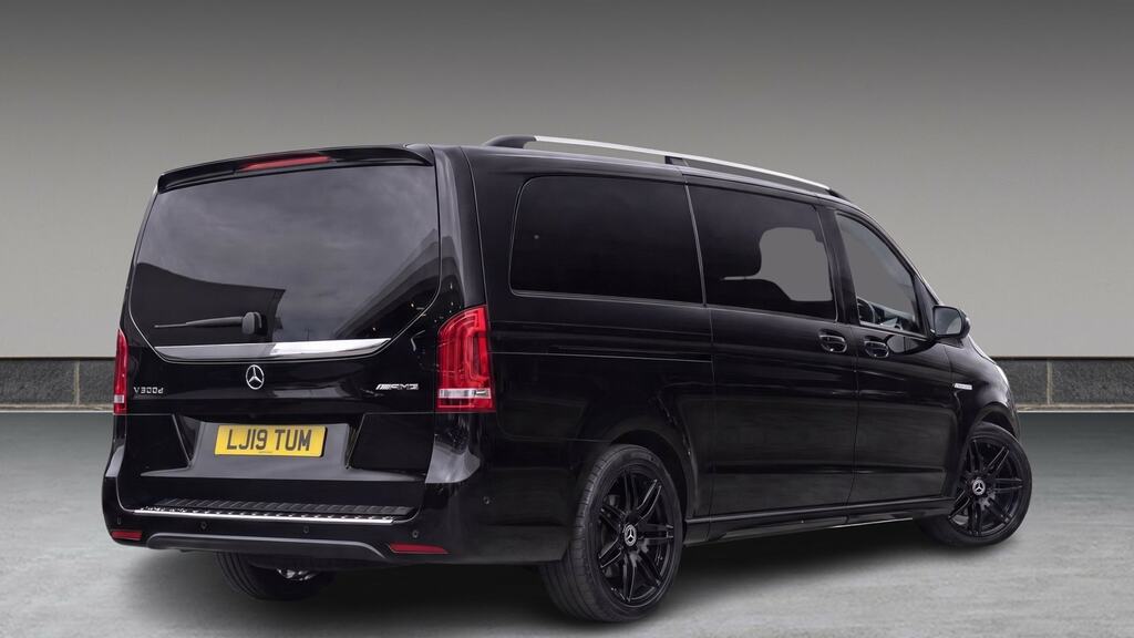 Mercedes-Benz V Class V300 D Amg Line 9G-tronic Extra Long Black #4