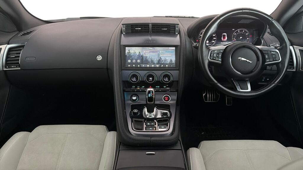 Jaguar F-Type 2.0 P300 R-dynamic Grey #6
