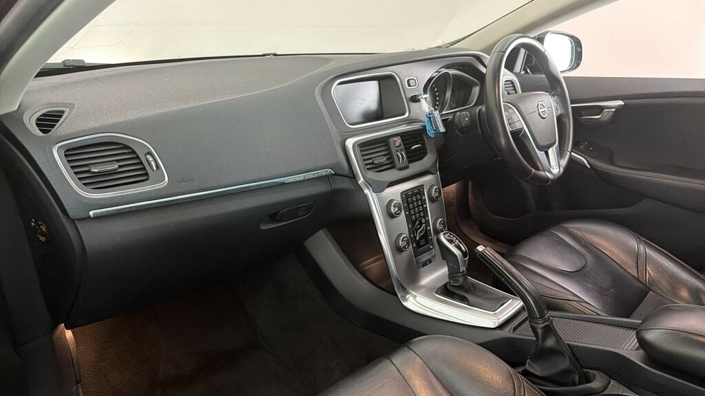 Volvo V40 Cross Country D3 Pro Black #11
