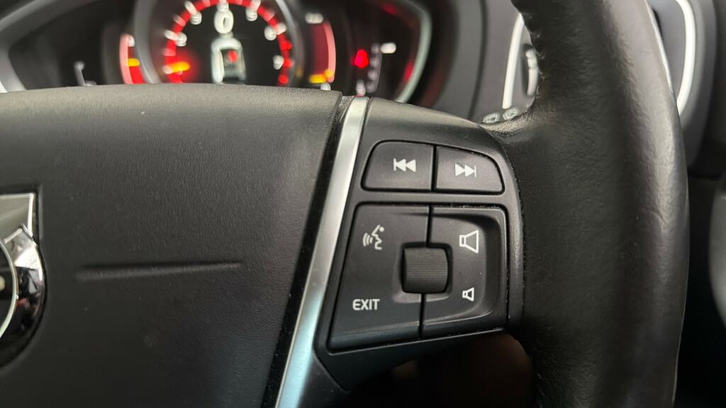 Volvo V40 Cross Country D3 Pro Black #18