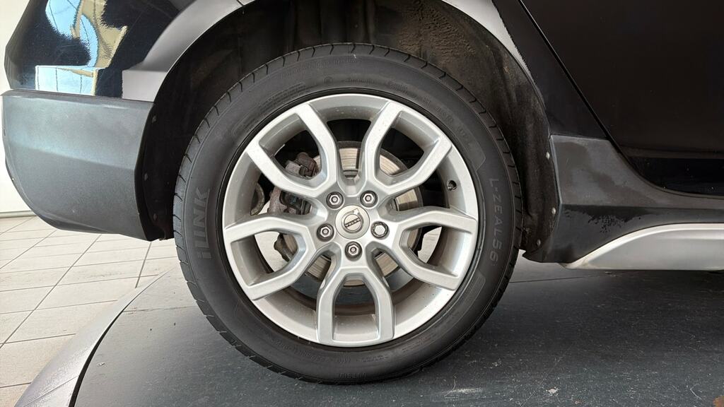 Volvo V40 Cross Country D3 Pro Black #24