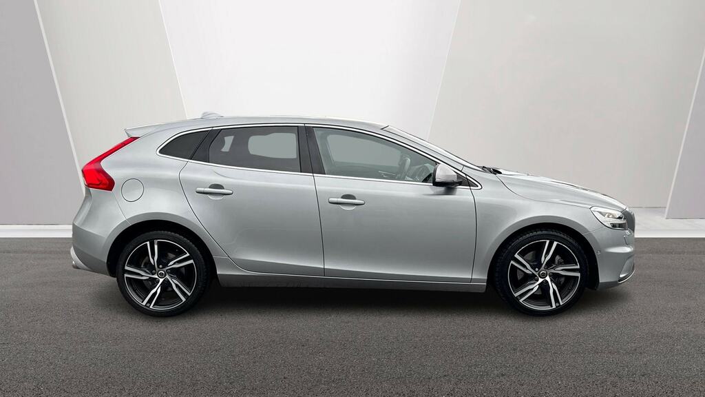 Volvo V40 T2 122 R Design Pro Geartronic KU18YEL Silver #3