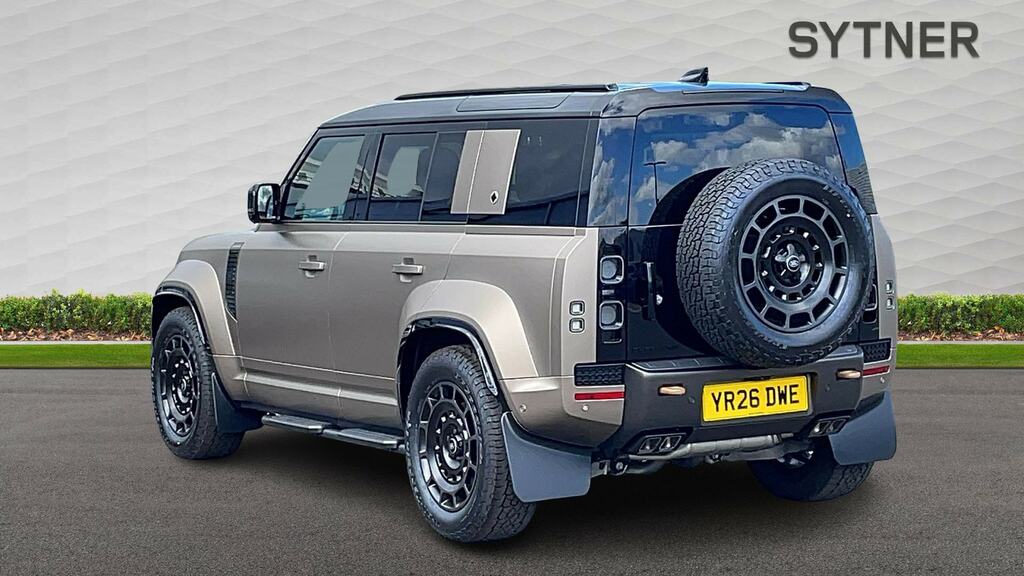 Land Rover Defender 110 4.4 P635 Octa 110 Orange #2