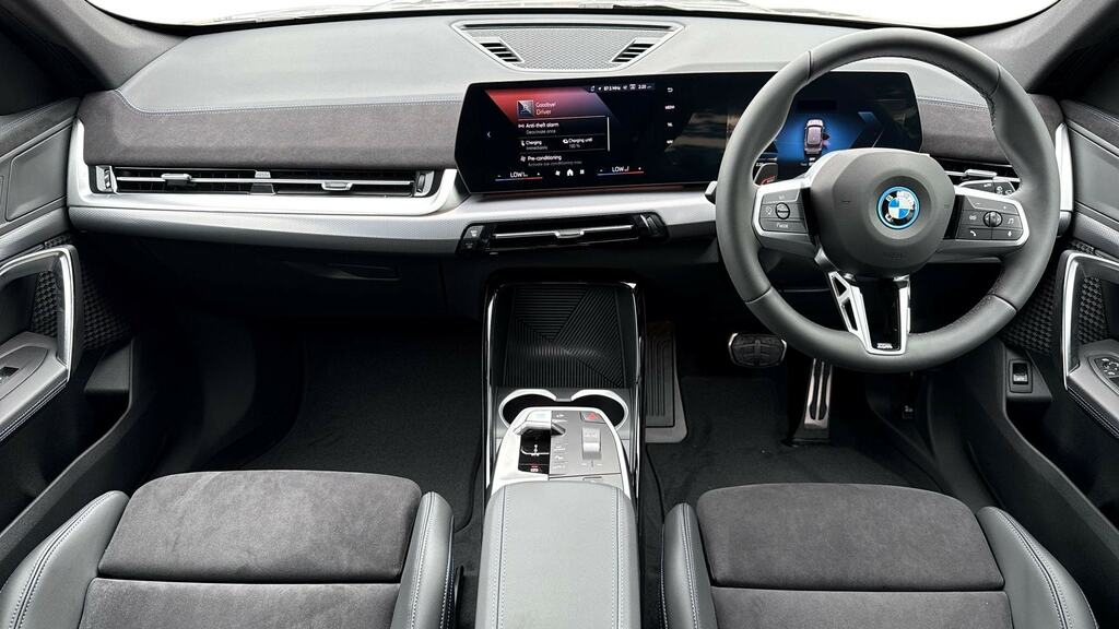 BMW iX1 230Kw Xdrive30 M Sport 65Kwh Silver #4