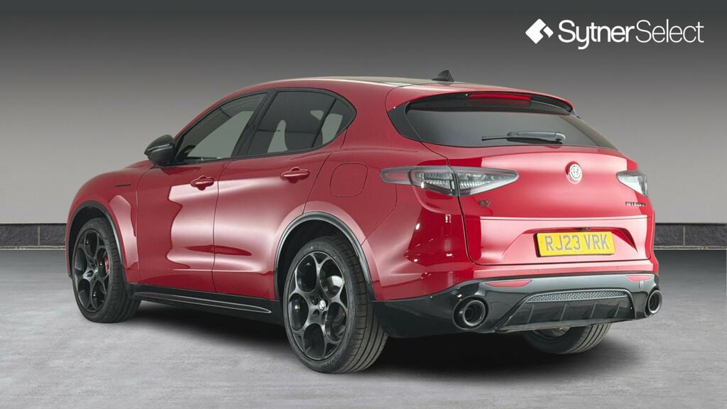 Alfa Romeo Stelvio 2.0 Turbo 280 Competizione Awd Red #2