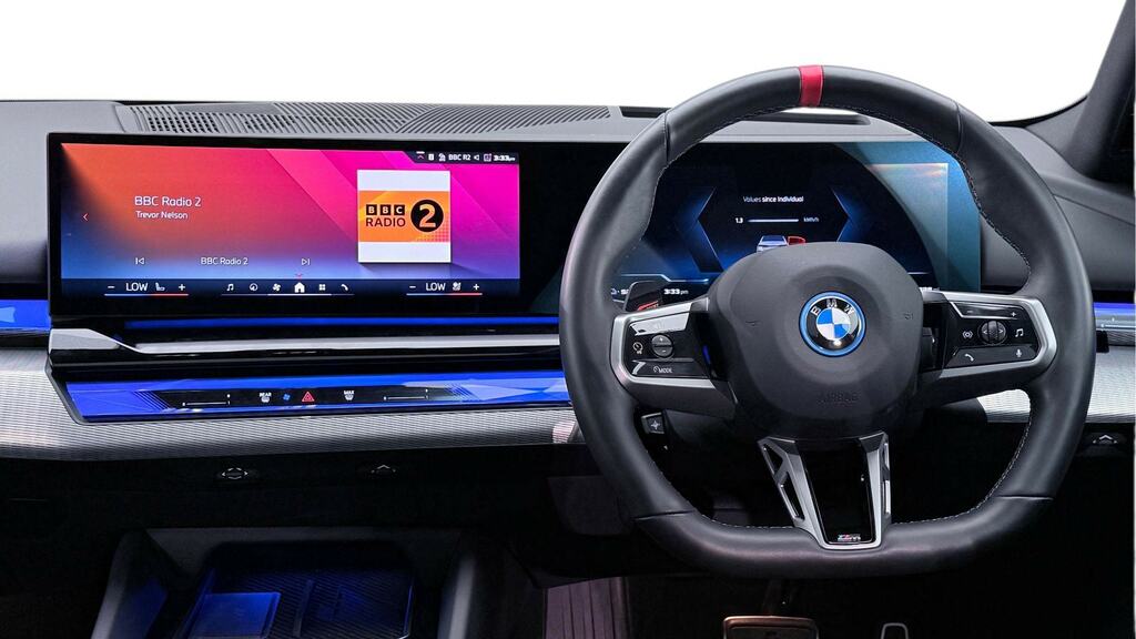 BMW i5 442Kw M60 Xdrive 84Kwh White #5