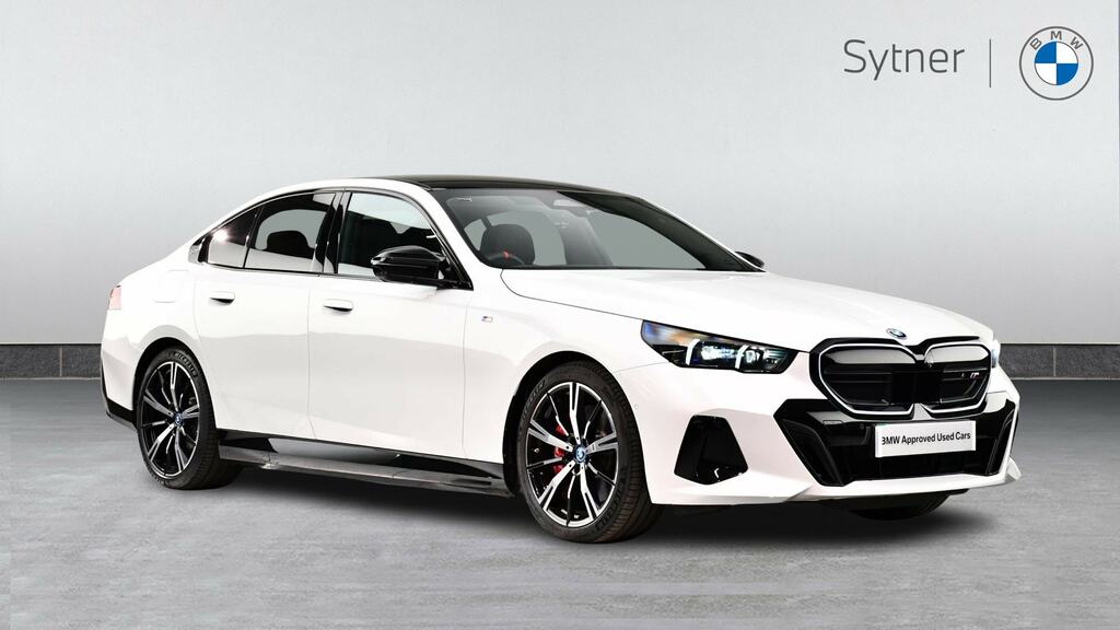BMW i5 442Kw M60 Xdrive 84Kwh White