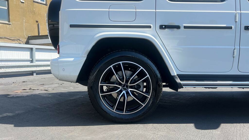 Mercedes-Benz G Class G450d Amg Line Premium Plus 9G-tronic White #5