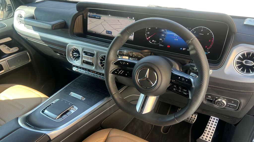 Mercedes-Benz G Class G450d Amg Line Premium Plus 9G-tronic White #3