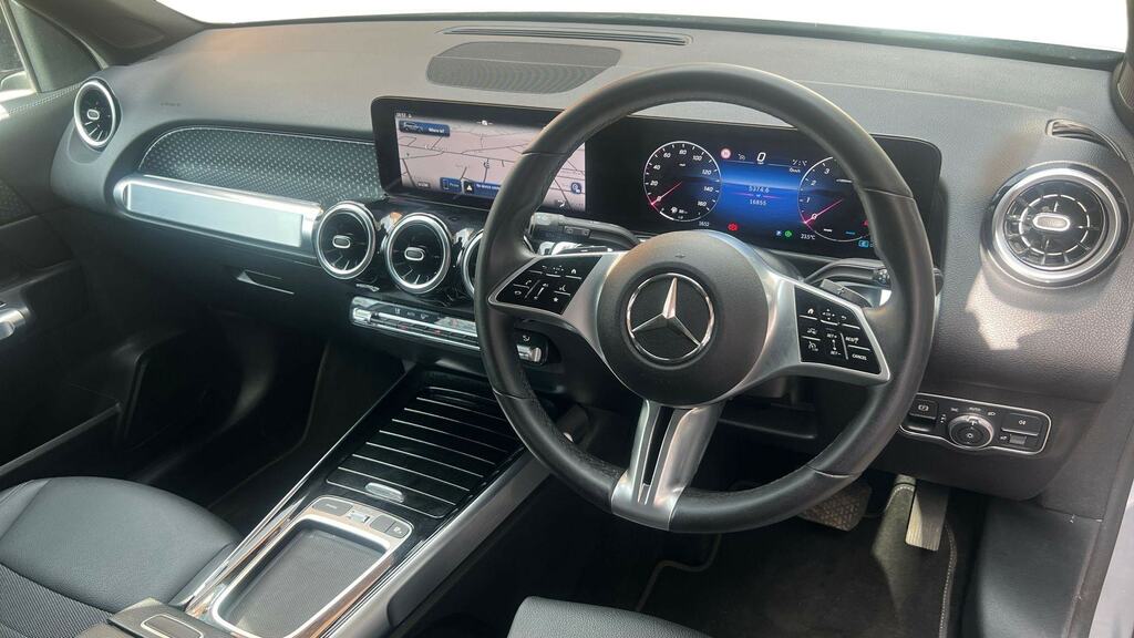 Mercedes-Benz GLB Class Glb 200 Sport Executive 7G-tronic Silver #3