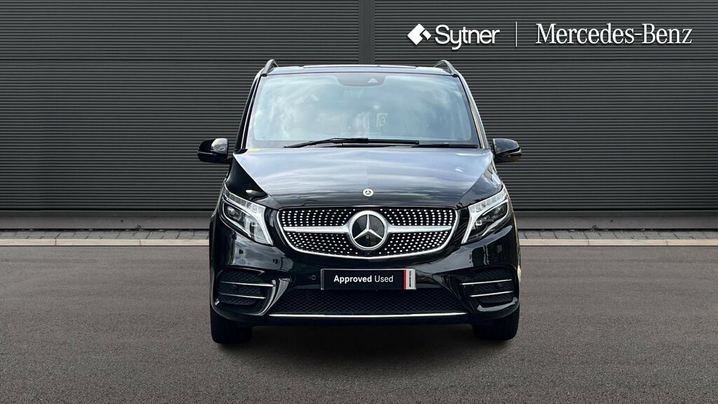 Mercedes-Benz V Class V300 D Amg Line 9G-tronic Extra Long Black #6