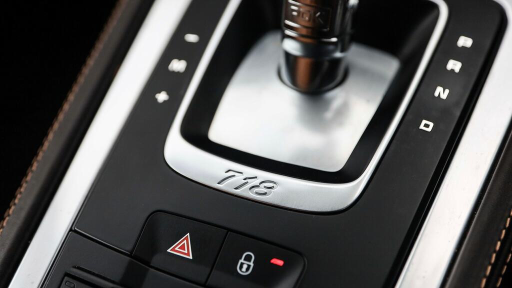 Porsche 718 Cayman 2.0T T Coupe Euro 6 Ss 300 P Black #17