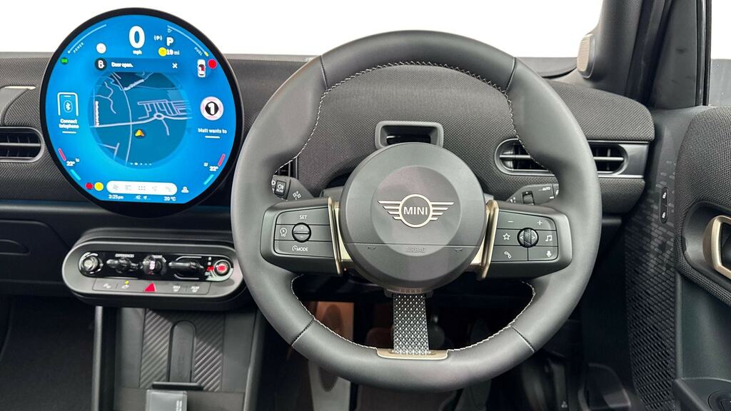 Mini Hatch 1.5 C Exclusive Level 2 Black #5