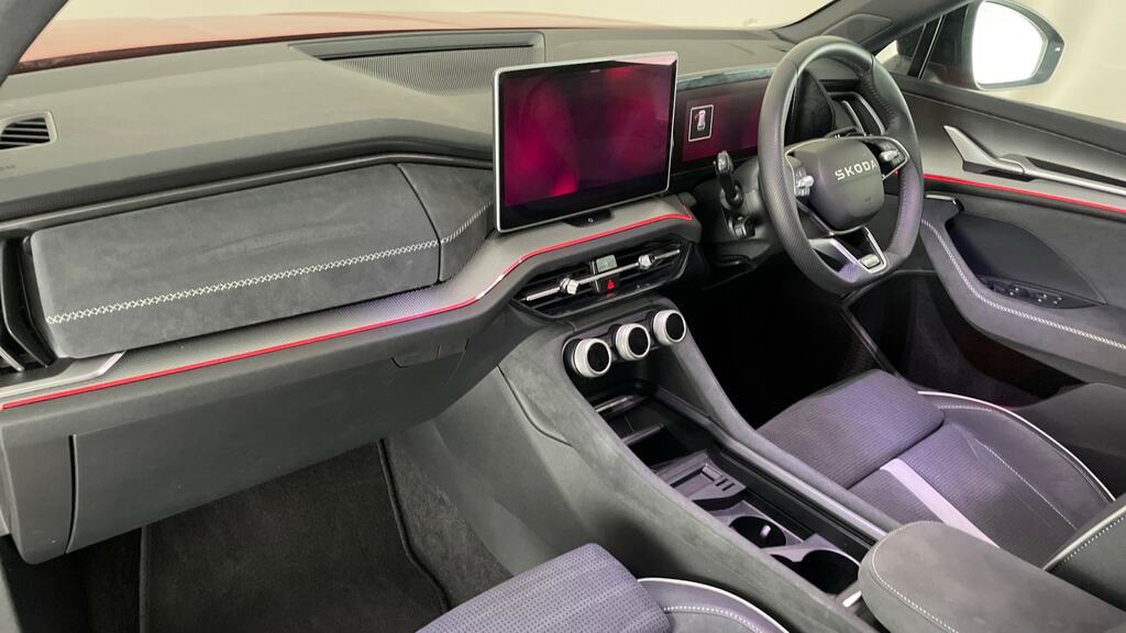 Skoda Kodiaq 2.0 Tdi 193 Sportline 4X4 Dsg 7 Seat Red #11