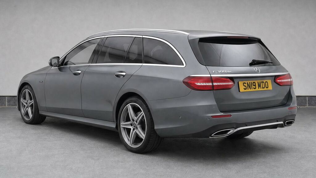 Mercedes-Benz E Class E300de Amg Line Premium Plus 9G-tronic Grey #3