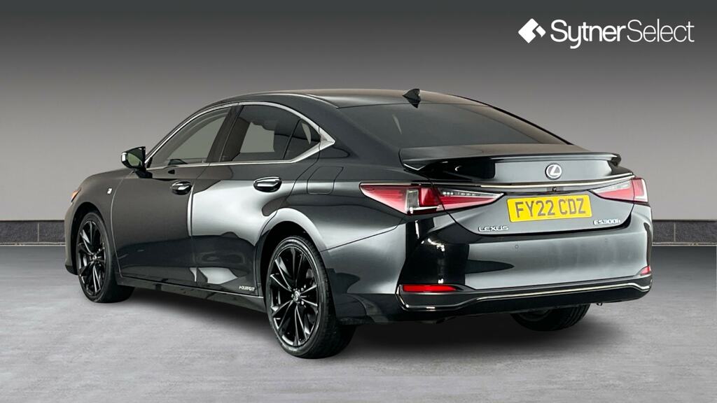Lexus ES 300H 2.5 F-sport Cvt Techsafety Pack Black #2