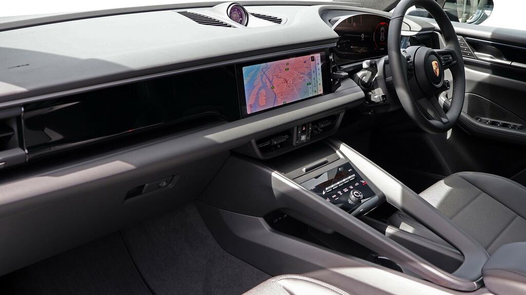 Porsche Macan 300Kw 4 100Kwh Black #3