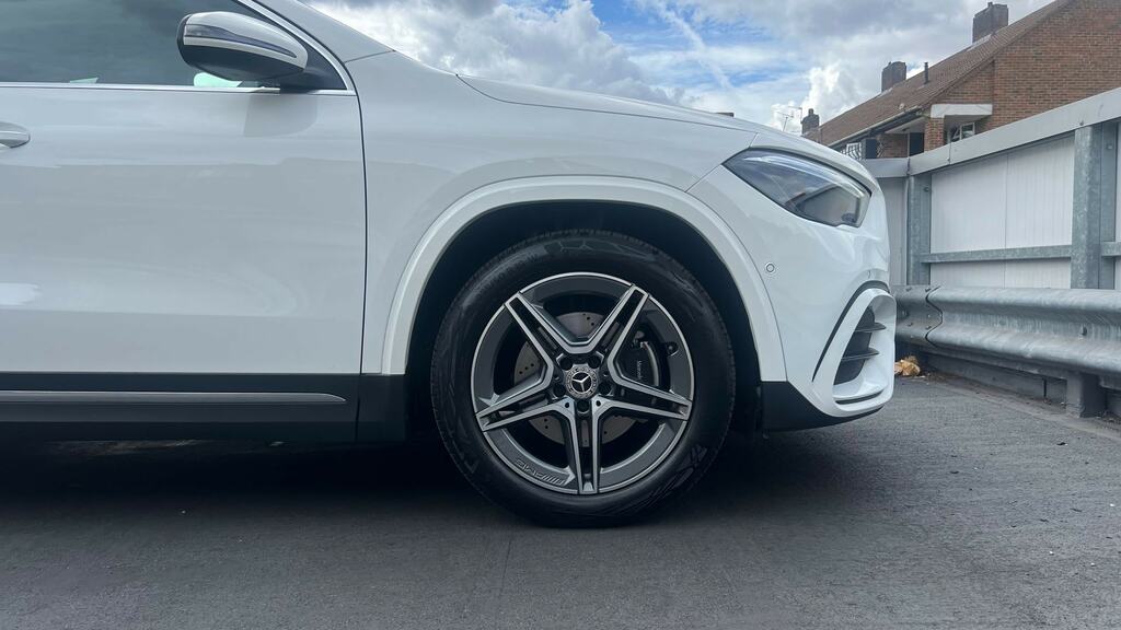 Mercedes-Benz GLA Class Gla 200 Amg Line Executive WM24PKC White #5