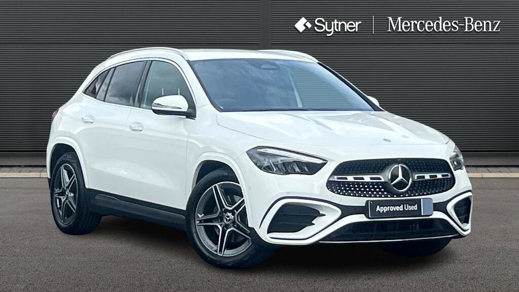 Mercedes-Benz GLA Class Gla 200 Amg Line Executive White