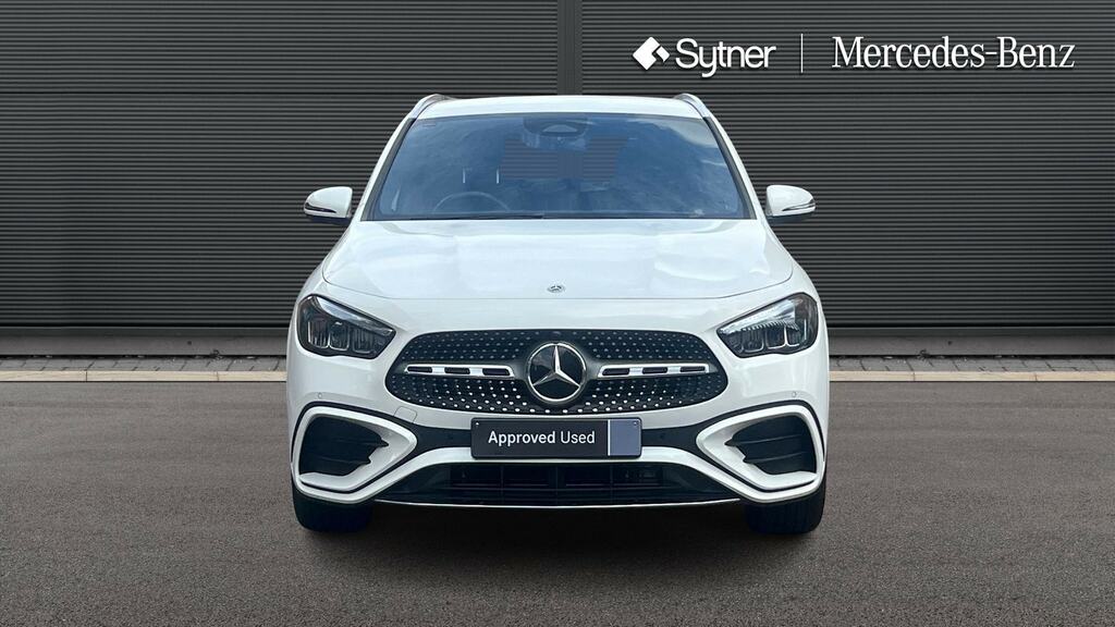 Mercedes-Benz GLA Class Gla 200 Amg Line Executive WM24PKC White #6