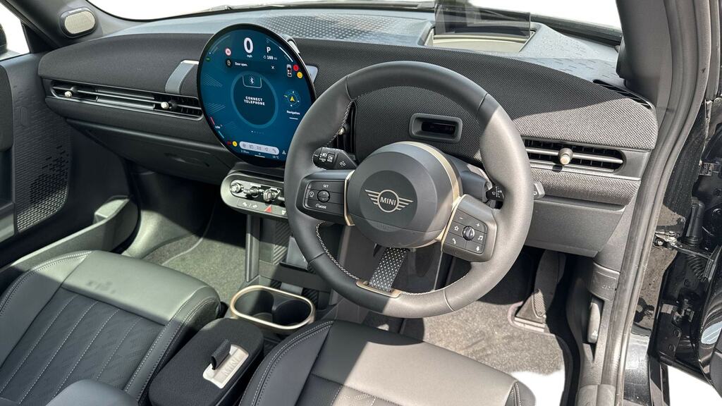 Mini Hatch 2.0 S Exclusive VA26ENU Black #6