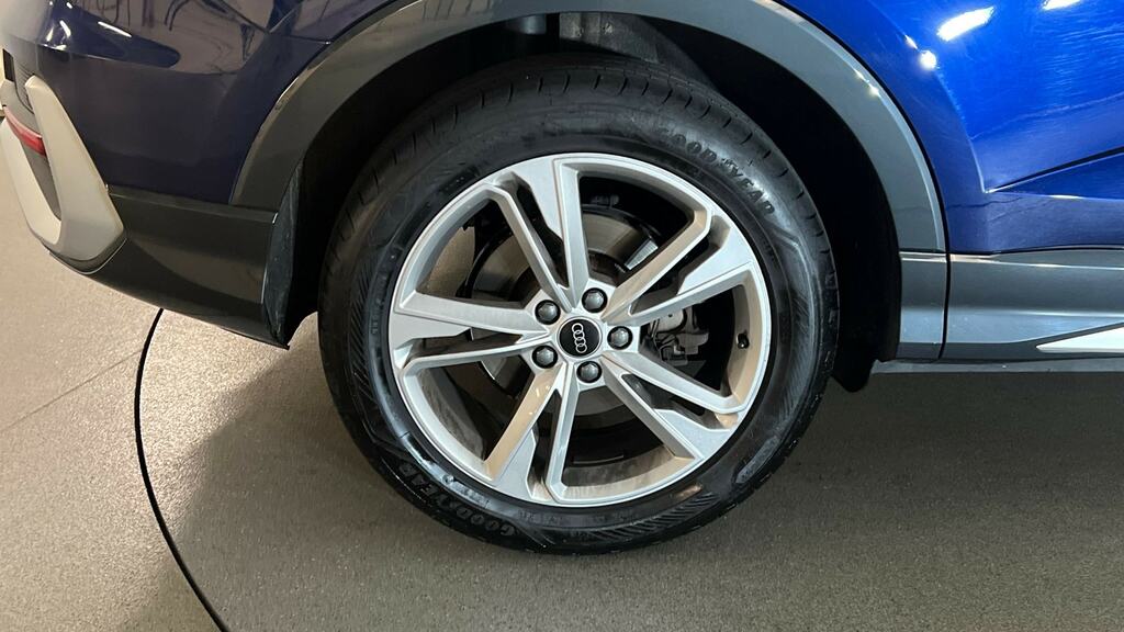 Audi Q3 40 Tfsi Quattro S Line S Tronic Tech Pack Blue #5