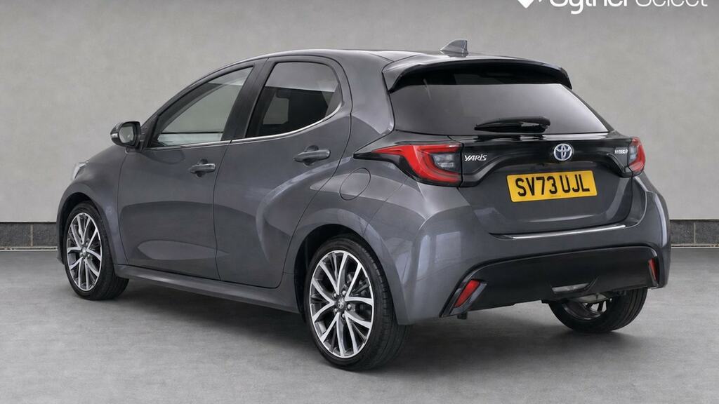 Toyota Yaris 1.5 Hybrid Gr Sport Cvt  #3