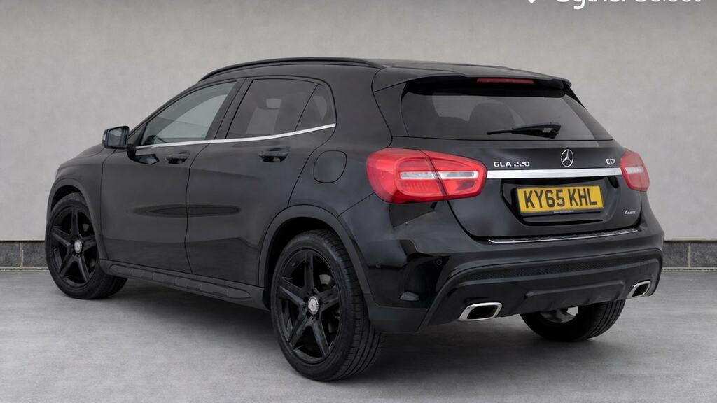 Mercedes-Benz GLA Class Gla 220 Cdi 4Matic Amg Line Premium Black #3