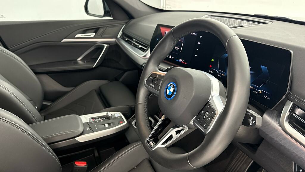 BMW iX1 150Kw Edrive20 M Sport 65Kwh Techpro Blue #6