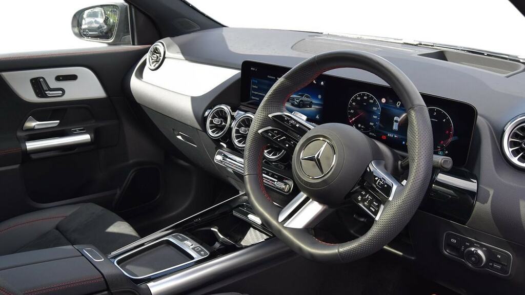 Mercedes-Benz GLA Class Gla 220D 4Matic Amg Line Premium Plus Grey