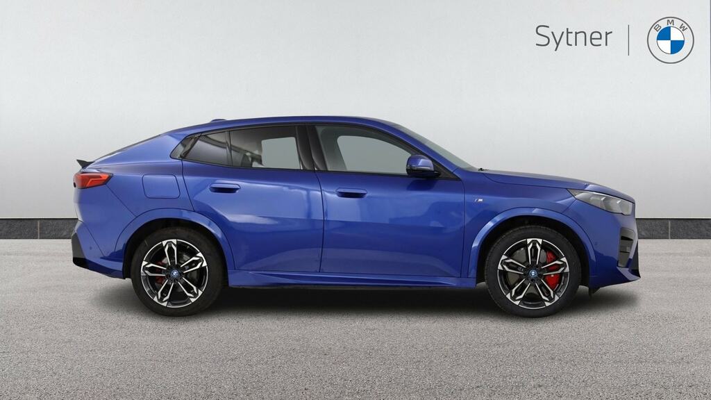 BMW iX2 150Kw Edrive20 M Sport 65Kwh Techpro YA25FYN Blue #3